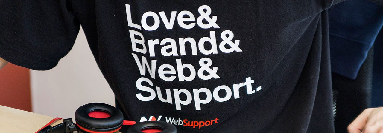 WebSupport tagline sa isang shirt